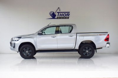 TOYOTA HILUX REVO Double Cab 2.4 Entry Prerunner AT ปี 2021