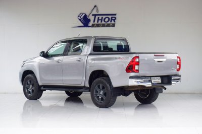 TOYOTA HILUX REVO Double Cab 2.4 Entry Prerunner AT ปี 2021