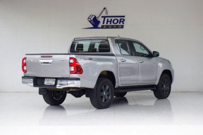 TOYOTA HILUX REVO Double Cab 2.4 Entry Prerunner AT ปี 2021