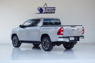 TOYOTA HILUX REVO Double Cab 2.4 MID Prerunner AT ปี 2021