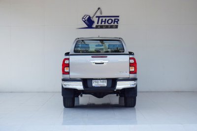TOYOTA HILUX REVO Double Cab 2.4 MID Prerunner AT ปี 2021