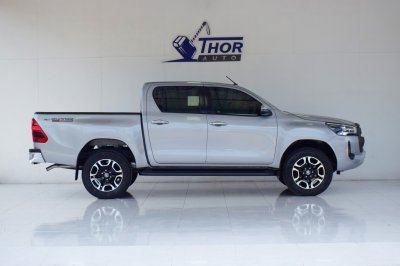 TOYOTA HILUX REVO Double Cab 2.4 MID Prerunner AT ปี 2021