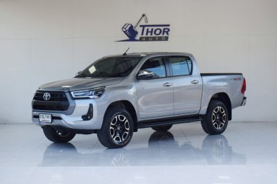 TOYOTA HILUX REVO Double Cab 2.4 MID Prerunner AT ปี 2021