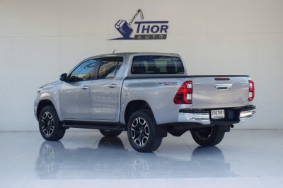 TOYOTA HILUX REVO Double Cab 2.4 MID Prerunner AT ปี 2021