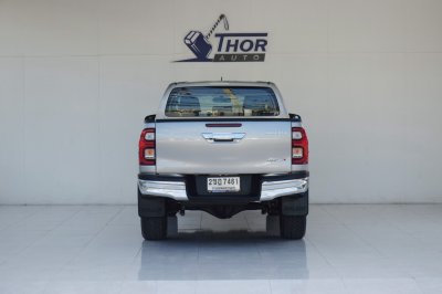 TOYOTA HILUX REVO Double Cab 2.4 MID Prerunner AT ปี 2021