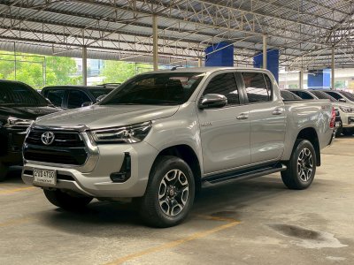 TOYOTA HILUX REVO Double Cab 2.4 MID Prerunner MT ปี 2021