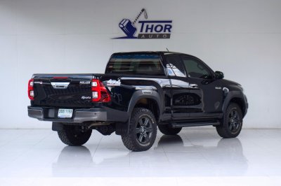 TOYOTA HILUX REVO Smart Cab 2.4 MID 4WD MT ปี 2024