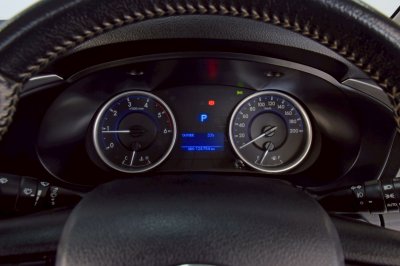 TOYOTA HILUX REVO 2.4MID Prerunner Doublecab ปี 2021(copy)(copy)