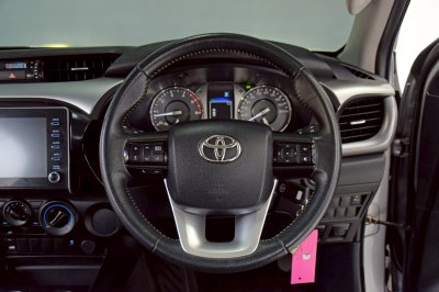TOYOTA HILUX REVO 2.4MID Prerunner Doublecab ปี 2022