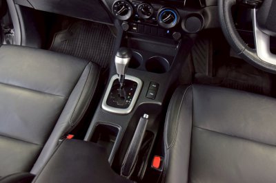 TOYOTA HILUX REVO 2.4MID Prerunner Doublecab ปี 2022