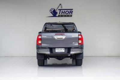 TOYOTA HILUX REVO Double Cab 2.4 MID Prerunner MT ปี 2022