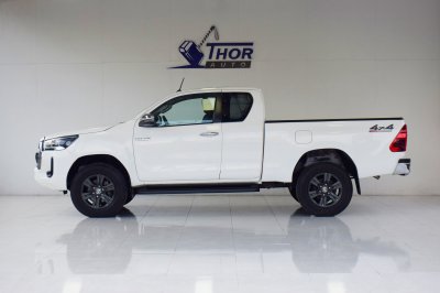 TOYOTA HILUX REVO SmartCab 2.4 MID 4WD MT ปี 2021