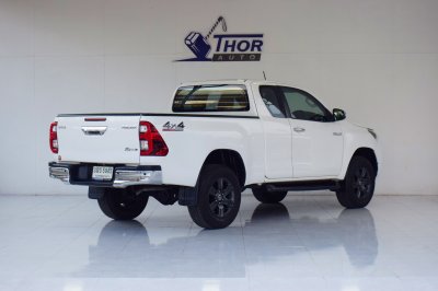 TOYOTA HILUX REVO SmartCab 2.4 MID 4WD MT ปี 2021