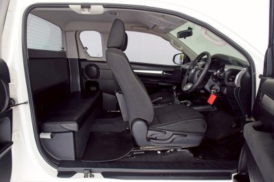 TOYOTA HILUX REVO 2.4 MID Prerunner Smartcab ปี 2021