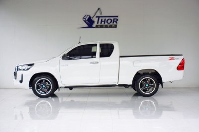 TOYOTA HILUX REVO Smart Cab 2.4 Entry Z Edition AT ปี 2022