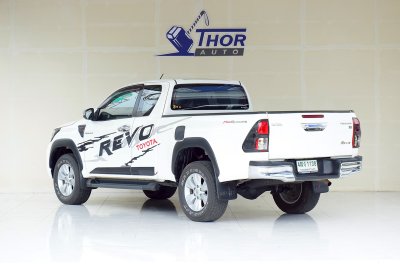 TOYOTA REVO 2.4G Smartcab Prerunner ปี 2017