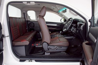 TOYOTA REVO 2.4G Smartcab Prerunner ปี 2017