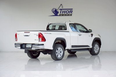 TOYOTA REVO 2.4G Smartcab Prerunner ปี 2017