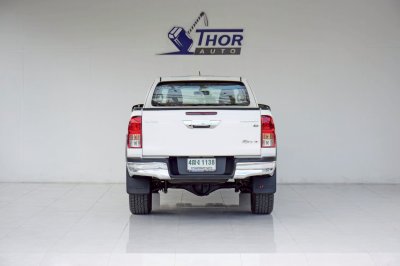TOYOTA REVO 2.4G Smartcab Prerunner ปี 2017
