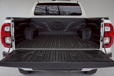 TOYOTA HILUX REVO 2.4 MID Prerunner Doublecab ปี 2021