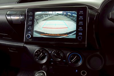 TOYOTA HILUX REVO 2.4 MID Prerunner Doublecab ปี 2021