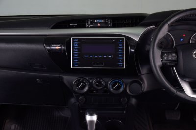 TOYOTA HILUX REVO Double Cab 2.4E Prerunner AT ปี 2018