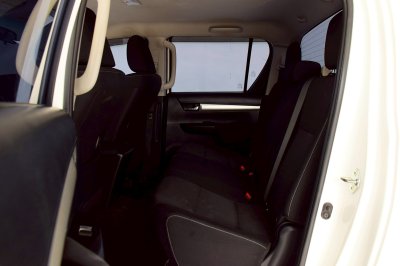 TOYOTA HILUX REVO 2.4E PLUS Prerunner Doublecab ปี 2019