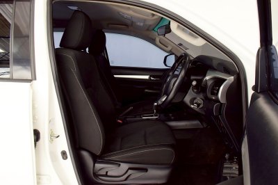 TOYOTA HILUX REVO 2.4E PLUS Prerunner Doublecab ปี 2019