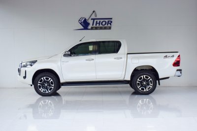 TOYOTA HILUX REVO Double Cab 2.8 High 4WD AT ปี 2021