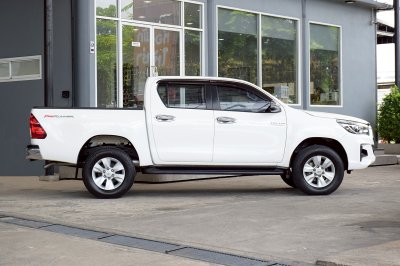 TOYOTA HILUX REVO 2.4E PLUS Prerunner Doublecab ปี 2018