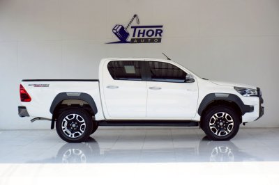 TOYOTA HILUX REVO Double Cab 2.4 MID Prerunner AT ปี 2025