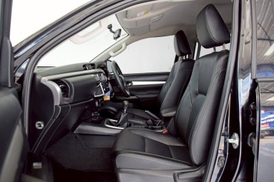 TOYOTA HILUX REVO 2.4 MID Prerunner Doublecab ปี 2022