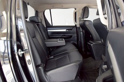 TOYOTA HILUX REVO 2.4 MID Prerunner Doublecab ปี 2022