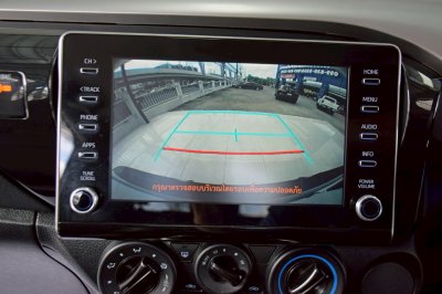 TOYOTA HILUX REVO 2.4 MID Prerunner Doublecab ปี 2022