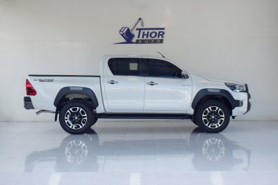 TOYOTA HILUX REVO Double Cab 2.4 High Prerunner AT ปี 2024
