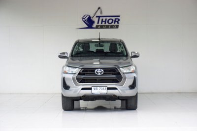 TOYOTA HILUX REVO Double Cab 2.4 Entry Prerunner AT ปี 2021