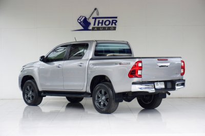 TOYOTA HILUX REVO Double Cab 2.4 Entry Prerunner AT ปี 2021