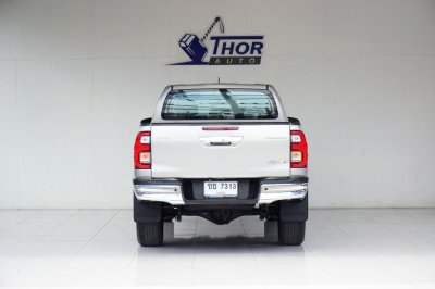 TOYOTA HILUX REVO Double Cab 2.4 Entry Prerunner AT ปี 2021