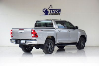 TOYOTA HILUX REVO Double Cab 2.4 Entry Prerunner AT ปี 2021