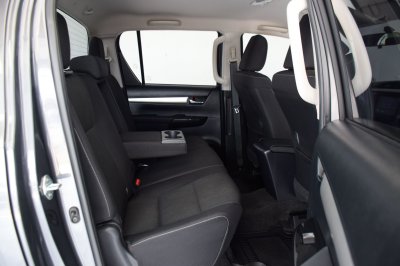 TOYOTA HILUX REVO Double Cab 2.4 Entry Prerunner MT ปี 2025