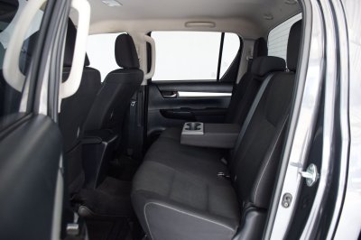 TOYOTA HILUX REVO Double Cab 2.4 Entry Prerunner MT ปี 2025