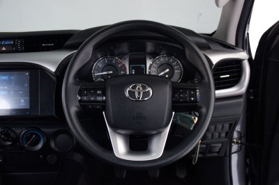 TOYOTA HILUX REVO Double Cab 2.4 Entry Prerunner MT ปี 2025