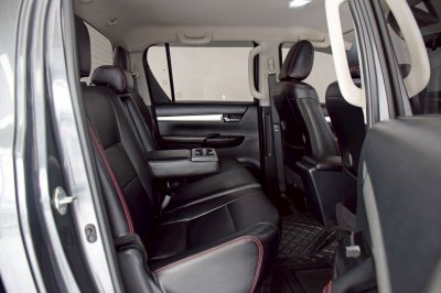 TOYOTA HILUX REVO 2.4 Entry Prerunner Doublecab ปี 2023