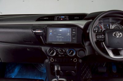 TOYOTA HILUX REVO 2.4 Entry Prerunner Doublecab ปี 2023