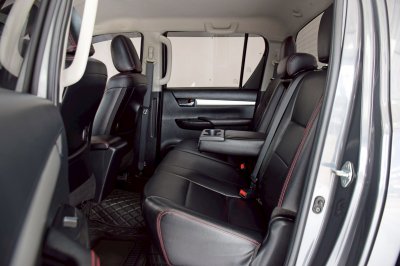 TOYOTA HILUX REVO 2.4 Entry Prerunner Doublecab ปี 2023