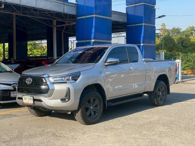 TOYOTA HILUX REVO 2.4 Entry Prerunner Smartcab MT ปี 2023