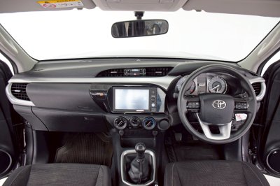 TOYOTA HILUX REVO 2.4 Entry Prerunner Smartcab ปี 2022