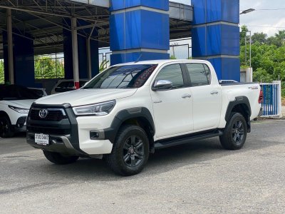TOYOTA HILUX REVO 2.4 Entry Doublecab Prerunner ปี 2022