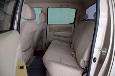 TOYOTA HILUX VIGO Double Cab 2.5E MT ปี 2008