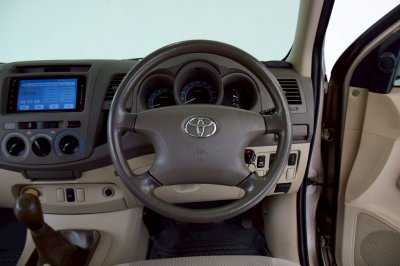TOYOTA HILUX VIGO Double Cab 2.5E MT ปี 2008